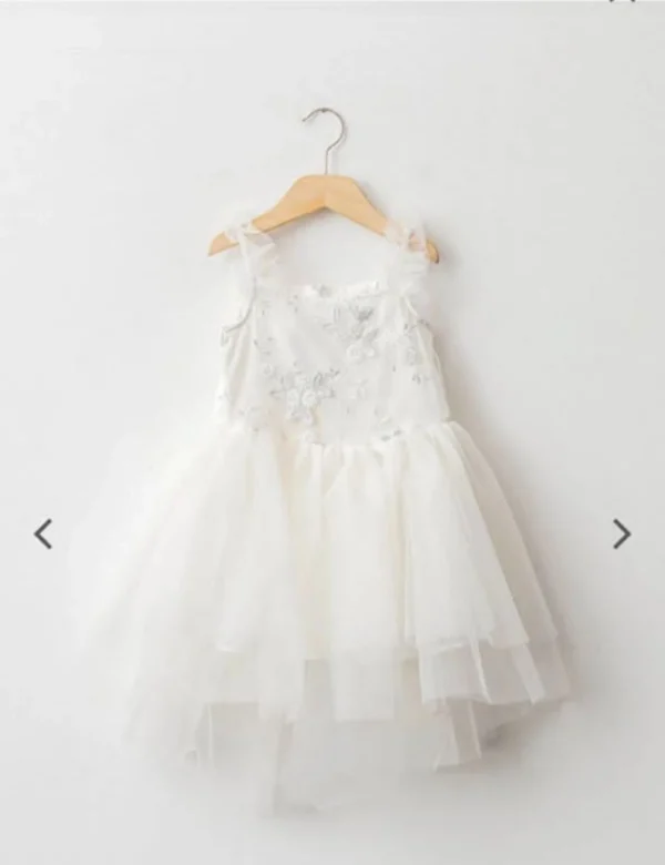خرید لباس عروس برای کودک از برند السی از شوروم اچ جی