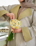 خرید عبای پنلی نستعلیق رنگ کرم از شوروم اچ جی