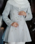 کت عروسکی نقره اي