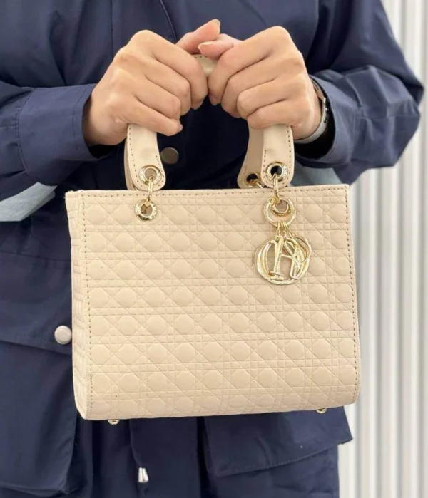کیف دخترانه دستی و دوشی گلدوزی دیور کرم