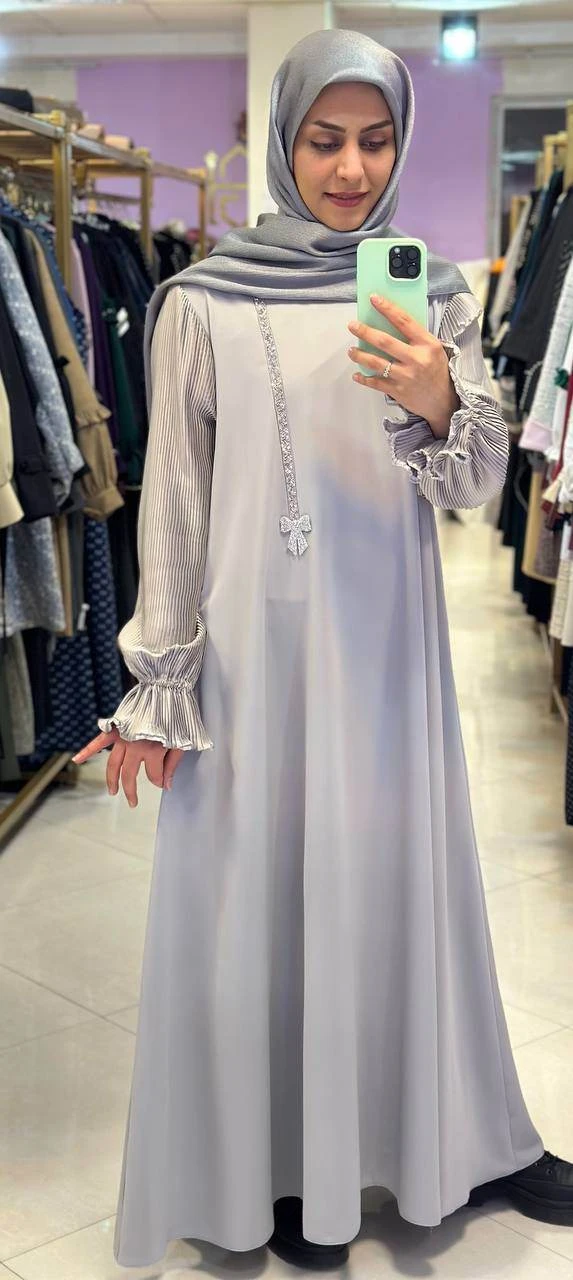 عبای آستین پیلیسه مجلسی کد (۰۱۱۵)
