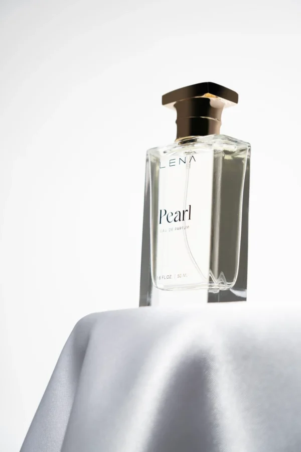 WHITE PEARL – گرم، شیرین، میوهای و اغواگر
